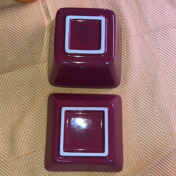 Simple additions by the pampered Chef Versatile Square Merlot Bowl & Saucer - Picture 3 of 5